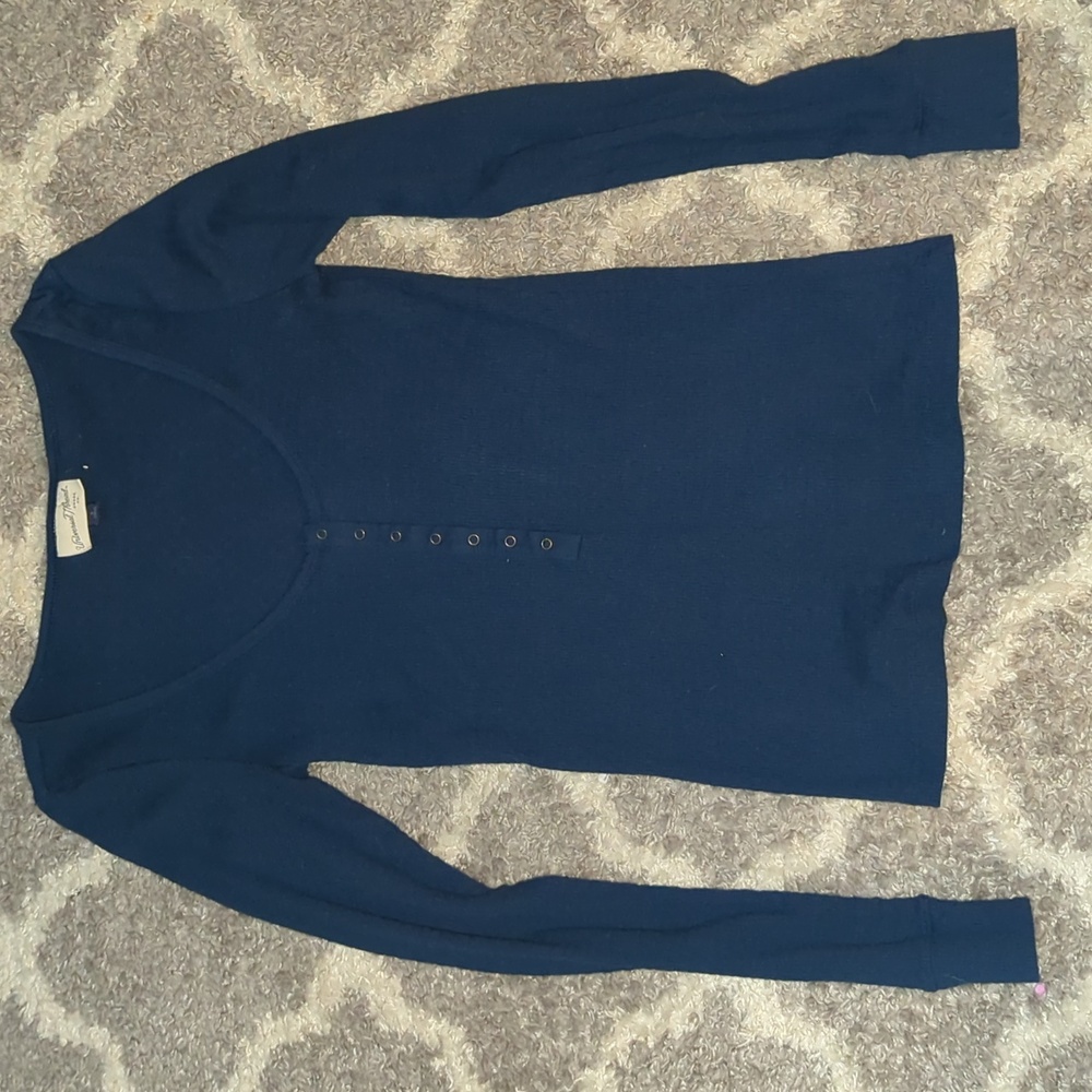 Juniors long sleeve top